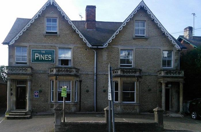 The Pines Guest Accommodation Chippenham  Exterior photo